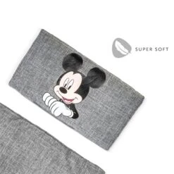 Hauck Highchair Pad Deluxe Sitzauflage Mickey -Geschäft Für Babyprodukte 4007923667125.pt02.highchair pad deluxe mickey grey