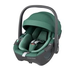Maxi-Cosi Pebble 360 Essential Green Babyschale Gruppe 0/0+ (0-13 Kg) -Geschäft Für Babyprodukte 8044047110 2021 maxicosi carseat babycarseat pebble360 green withcanopy 3qrtleft