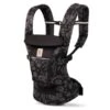 Ergobaby Adapt SoftFlex Mesh Onyx Blooms Babytrage 2 Ergobaby Adapt SoftFlex Mesh Onyx Blooms Babytrage -Geschäft Für Babyprodukte baby carrier adapt sfm onyx blooms product 01