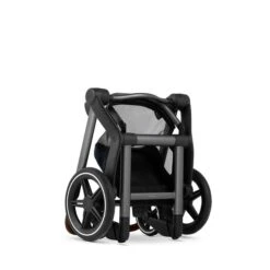 Joolz Day+ Kinderwagen Navy Blue Bundle 28 Joolz Day+ Kinderwagen Navy Blue Bundle -Geschäft Für Babyprodukte joolz day seat folded 3 navy blue side 2