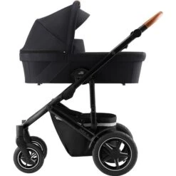 Britax Smile 3 Kinderwagen Fossil Grey Essential Set GRATIS Babywanne -Geschäft Für Babyprodukte smile iii cognachandle fossilgrey 01 hardcarrycot 2021 1